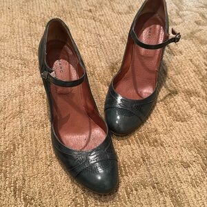 Marc Jacobs vintage heels dark green